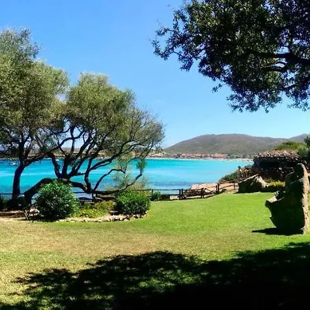 Apartment 4 *